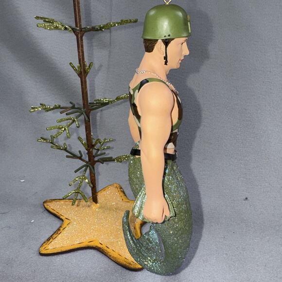 December Diamonds 2006 SARGE Merman Ornament RETIRED Camo Green Tail #55-90318 - Picture 3 of 8